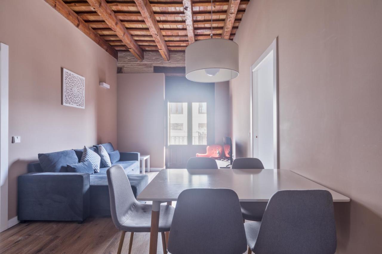 San Miguel, Luxury Apartments. Валенсия Экстерьер фото
