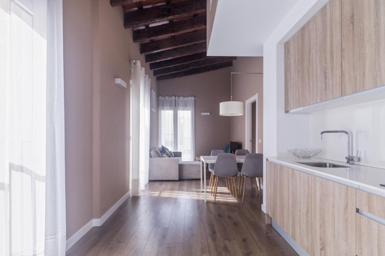 San Miguel, Luxury Apartments. Валенсия Экстерьер фото